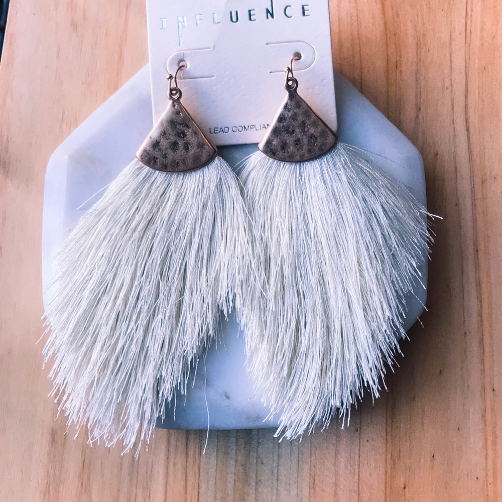 Gold & Cream Fringe Duster Dangle Earrings *1 LEFT - Picture 2 of 2